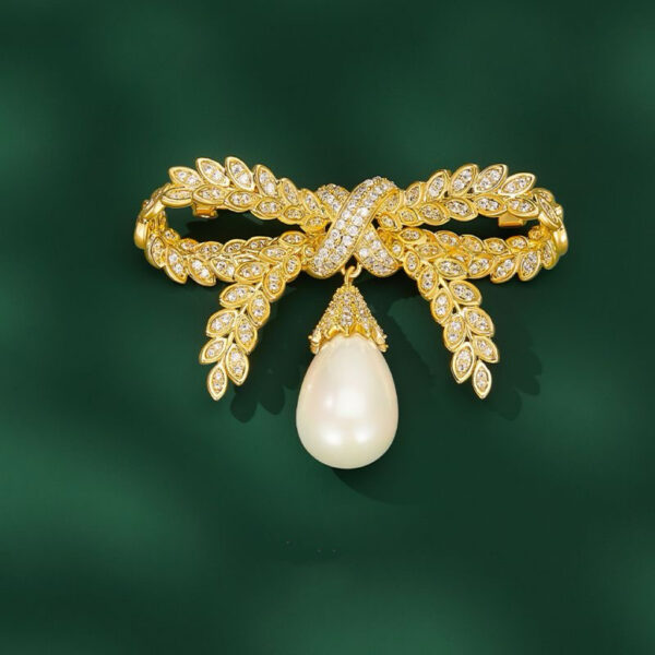 A04-21/Exquisite Bow - Wheat Ear Pearl Brooch