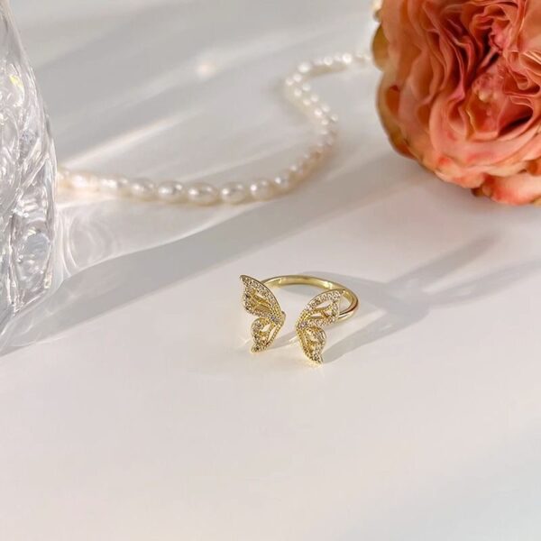 1.2ring<$3seriesExquisite Gold Butterfly Wing Ring with Sparkling Zircons - Elegant Fashion Jewelry