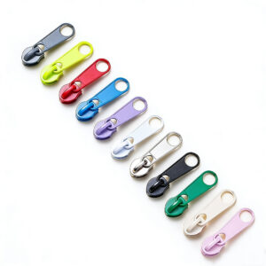 C05-01/3# Zipper Pull - 50 Pieces per Pack, Ideal for Lightweight Garments and Small Bags