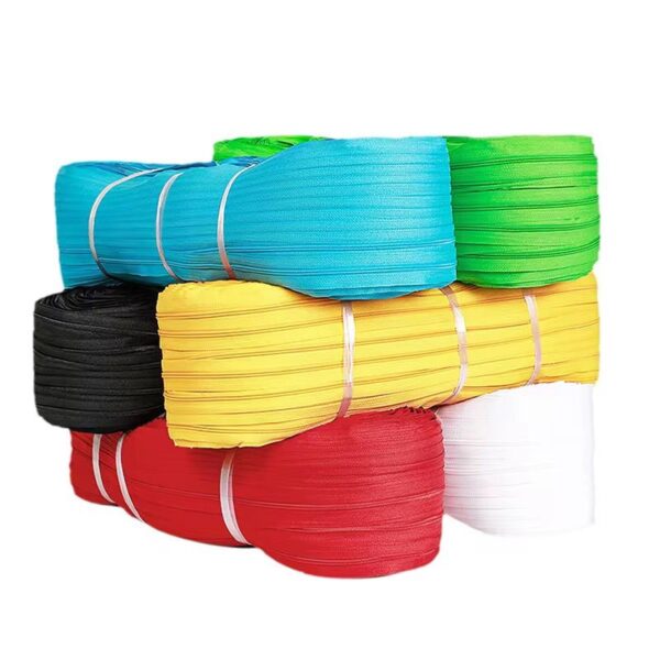 C04-01/5# Nylon Zippers, 200 Yards per Roll