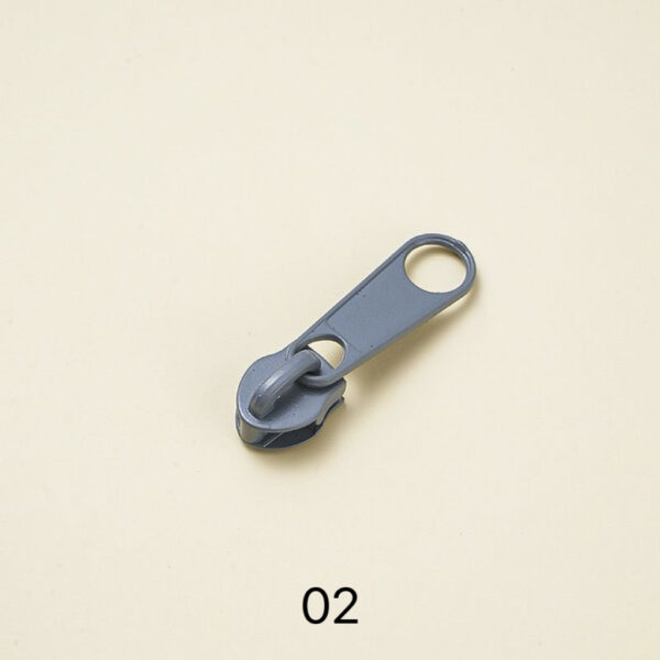 C05-01/3# Zipper Pull - 50 Pieces per Pack, Ideal for Lightweight Garments and Small Bags