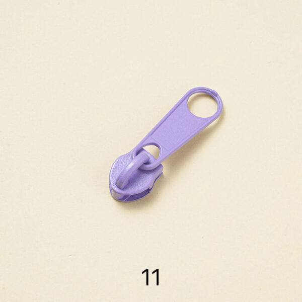 C05-01/3# Zipper Pull - 50 Pieces per Pack, Ideal for Lightweight Garments and Small Bags