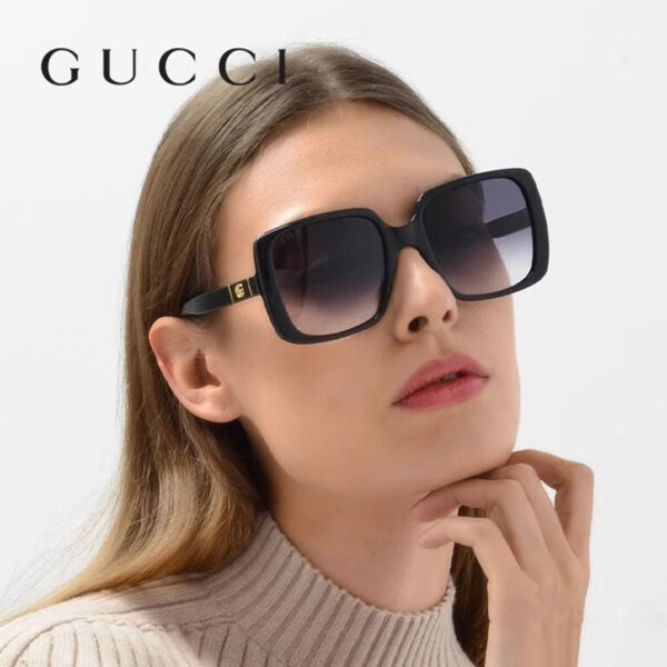 A08-02/Women's Square Frame Gradient Sunglasses – UV-Protective Fashion Accessory