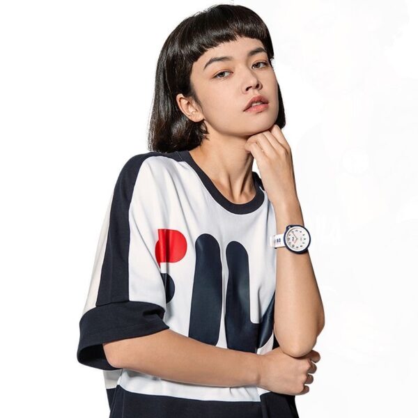 A07-07/Vibrant Two-Tone Sport Watch with Bold Numerals and Silicone Strap