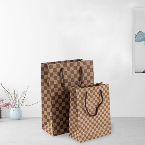 A09.14-01/Vintage Plaid Kraft Paper Gift Bags Retro Portable Gifting Packaging Bags